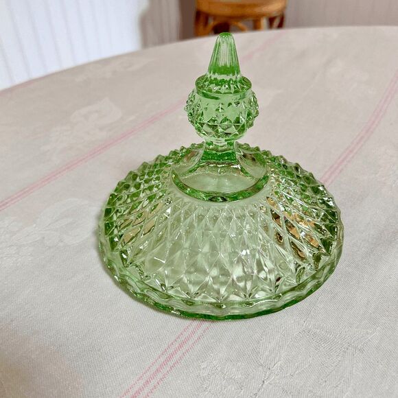 Vintage Indiana Glass Green Diamond Point Pedestal Footed Dish w/ Lid - Picture 5 of 6